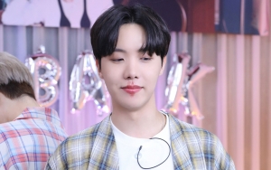 J-Hope BTS Bikin Prank April Mop, Notif Ponsel Curi Fokus