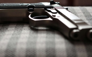 Polisi Pastikan Penyerang Mabes Polri Bawa Senjata Air Gun, Apa Bedanya Dengan Airsoft Gun?
