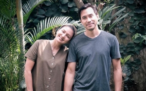 Honeymoon Bareng Darius Sinathrya, Donna Agnesia Tak Mau Didoakan Hamil Lagi