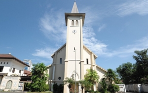 Rangkaian Ibadah Paskah di Gereja Katedral Makassar Berlangsung Lancar Usai Diserang Bom Bunuh Diri