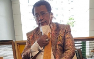 Bagikan Foto Gendong Sang Putri Saat Bayi, Hotman Paris Ngaku Cuma 2 Kali Nangis Selama 20 Tahun