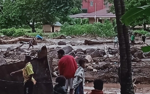 'Pray for NTT' Bergema, Warga Flores Timur Ungkap Detik-Detik Horor Banjir Bandang Sapu Pemukiman