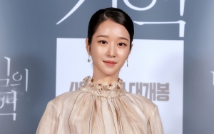 Disebut Jadi Sebab Perilaku Kasar Kim Jung Hyun, Seo Ye Ji Tetap Berani Tampil di Depan Publik