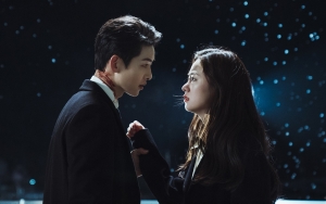 Reaksi Jeon Yeo Bin Dipuji Cantik Oleh Song Joong Ki di Lokasi 'Vincenzo' Jadi Perbincangan