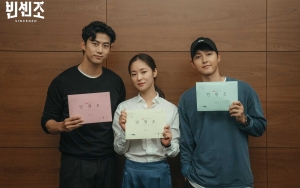 Song Joong Ki, Jeon Yeo Bin dan Taecyeon 2PM Dipuji Miliki Chemistry Fenomenal di 'Vincenzo'