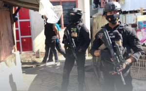 1 Terduga Teroris Jaringan Pasutri Bomber Gereja Makassar Ditembak Mati Usai Serang Petugas