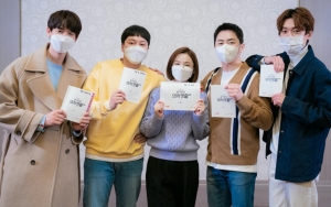 'Hospital Playlist 2' Rilis Jadwal Tayang, Penampilan Kim Dae Myung di Baca Naskah Auto Curi Fokus