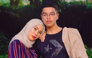 Larang Masuk Rumah, Zaskia Adya Mecca Tega Biarkan Adik Makan 'Ngemper' Gara-gara Ini