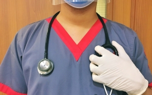 Pelaku Penganiaya Perawat RS di Palembang Minta Maaf, Ngaku Tak Terima Anaknya Nangis