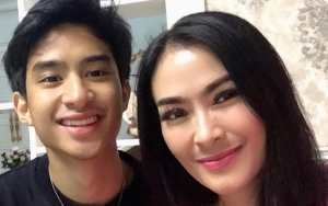 Devano Danendra Perlihatkan DM Nyinyirin Iis Dahlia, Tuai Reaksi Kasihan Karena Kena Imbas