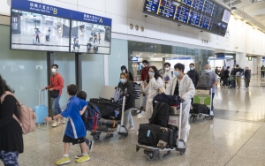 Hong Kong Tutup Penerbangan dari India dan Filipina Imbas Mutasi Virus Corona