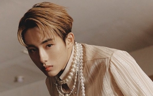 Tak Suka dengan Pose Winwin WayV di Merchandise Baru, Fans Minta SM Hormati Idol Tiongkok