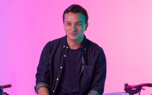 Sampai Trending, Sikap Nicholas Saputra Bela Ibu-ibu Saat Antre Vaksin Bikin Riuh Warga Twitter