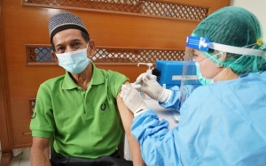 Terjadwal Vaksinasi COVID-19 Saat Puasa? Ini 4 Tips dari Kemenkes Agar Berjalan Lancar