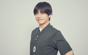V Tampil Beda di Teaser Photobook Baru BTS, Visual Tak Tertandingi