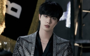 Inikah Alasan Jin BTS Nggak Bakal Tampil Brewokan?