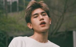 Julian Jacob Tetap Tampan Bergaya Ala Cleaning Service, Netizen: Betah Di Rumah