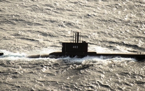 72 Jam Lebih Hilang Kontak, Video Putra ABK KRI Nanggala-402 Tahan Ayahnya Pergi Tuai Isak Tangis