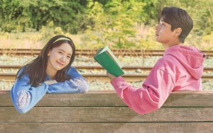 Berduaan dalam Kamar, Yoona SNSD dan Park Jung Min Hampir Ciuman di Teaser 'Miracle'