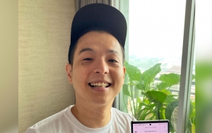 Ernest Prakasa Pamer Foto Masa Kecil, Barang di Tangan Bikin Salfok Dijuluki Sultan Sejak Dini