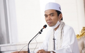 Nikah Usai Lebaran, Calon Istri Ustaz Abdul Somad Ternyata Putri Bos Toko Emas