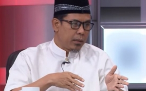 Ditangkap Densus 88 Karena Diduga Terlibat Terorisme, Munarman Belum Berstatus Tersangka 