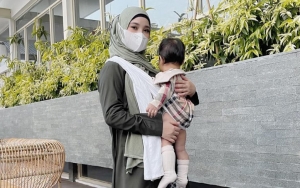 Tak Ingin Ada Pesta, Chacha Frederica Akhirnya Rayakan Ultah Pertama Anak Untuk Bahagiakan Orangtua