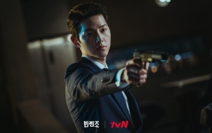 Bukan Mafia, Song Joong Ki Ternyata Punya Julukan Khusus di Lokasi Syuting 'Vincenzo'