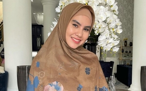 Suami Sembuh dari Covid-19, Tangis Kartika Putri Pecah
