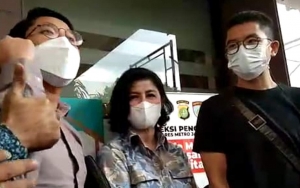 Makin Panas, Desiree Tarigan Tagih Hotma Sitompul Kembalikan Lahan Ibunya Yang Diserobot