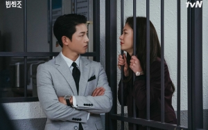 Jeon Yeo Bin Dandan Cantik, Song Joong Ki Digoda Bak Suami Takut Diselingkuhi di 'Vincenzo'