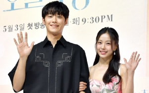 Pernah Jadi Kakak - Adik, Lee Do Hyun Ungkap Cara Akting Romantis Bareng Go Min Si di 'Youth of May'