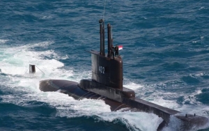 Anak-Anak Kru KRI Nanggala-402 Terima Tabungan Isi Rp 100 Juta Dari Mensos Risma
