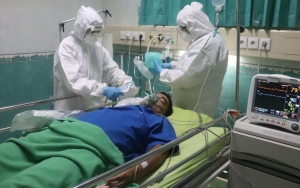  PMI Dari Malaysia Positif COVID-19, IDI Ingatkan Indonesia Tetap Waspada