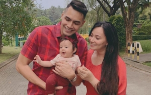 Asmirandah Pamer Momen Renang Pertama Bareng Putri Imut, Auto Gercep Larang Netter Komentar