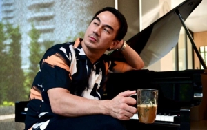 Aktor Kelas Dunia, Sifat Asli Joe Taslim Terkuak Saat Ketemu Fans di Korea
