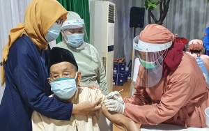 Kemenkes Ungkap Kendala Vaksinasi Corona, Salah Satunya Lansia Enggan Disuntik