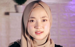 Nissa Sabyan Ramah Ladeni Cipika-Cipiki dengan Wanita Diduga Fans, Malah Disindir Tebal Muka