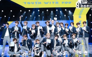 Aksi Penggemar Tiongkok Buang-Buang Susu Demi Dapat Tiket Voting 'Youth With You' Tuai Kecaman
