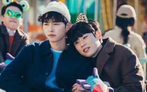 Pasangan Gay 'Vincenzo', Song Joong Ki Akui Rekomendasikan Kim Sung Cheol Ke Sutradara