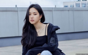 Visual Na Eun Apink di Video Pemotretan Baru Bikin Tak Bisa Berkata-kata