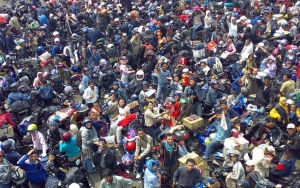 Mudik Dilarang, Lebaran Tahun Ini Dinilai Lebih Berisiko COVID-19 Dibanding Tahun Lalu