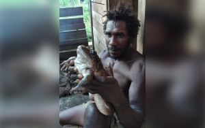 Niat Berburu Babi Hutan, Pria Ini Kaget Temukan Katak Sebesar Bayi Manusia