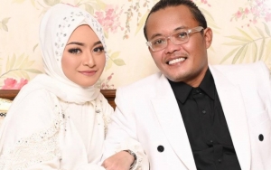 Lebaran di Bandung, Sule Ajak Nathalie Holscher Ziarah ke Makam Lina Jubaedah