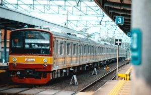PT KCI Kembali Operasikan 900 KRL Usai Ditegur Menhub Budi Karya