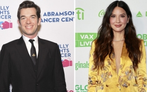 Pasca Ceraikan Annamarie Tendler, John Mulaney Dirumorkan Pacaran Dengan Olivia Munn