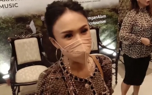 Aurel Hermansyah Keguguran, Yuni Shara Sempat Jenguk Dan Beri Wejangan Ini