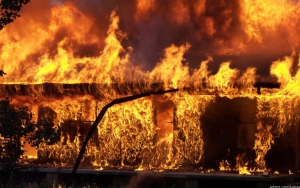 Polsek Candipuro Lampung Dibakar Warga Setempat, Begini Kronologinya