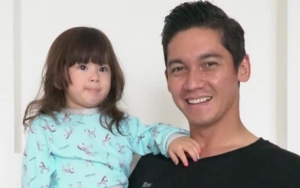 Samuel Zylgwyn Unjuk Kebolehan Sang Putri Pimpin Doa Sebelum Makan, Endingnya Gemesin!