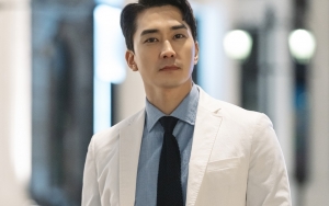 Song Seung Heon Senang Jadi Polisi di 'Voice 4', Tim Produksi Beri Pujian